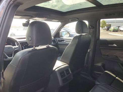 Used 2023 Volkswagen Atlas Cross Sport SE w/ Panoramic Sunroof Package AWD/4WD image 10