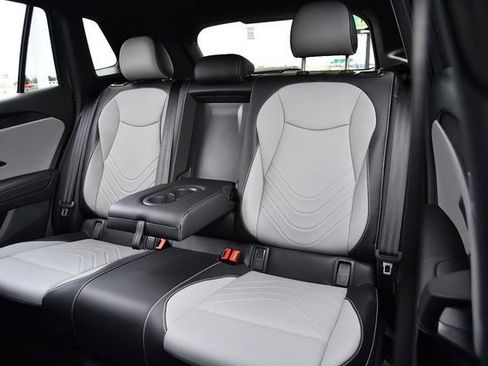 New 2026 Volkswagen Tiguan SE R-Line image 22