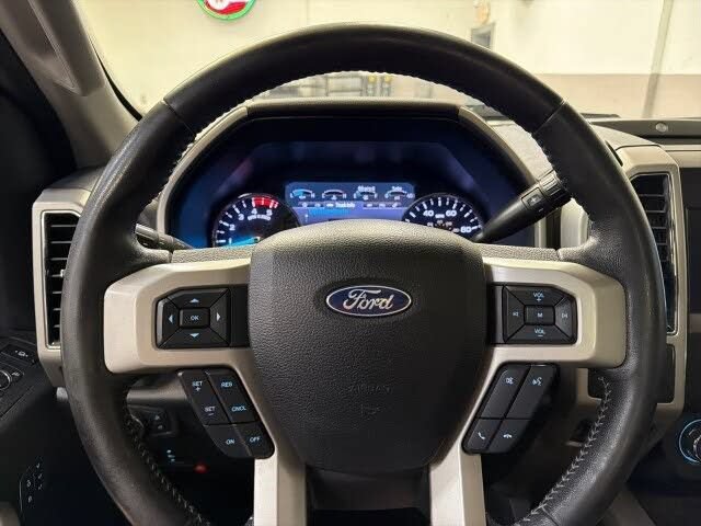 Used 2020 Ford F350 Lariat w/ Lariat Ultimate Package AWD/4WD image 30