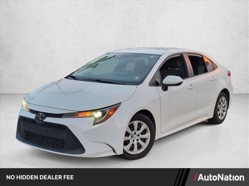Certified 2022 Toyota Corolla LE FWD image 1