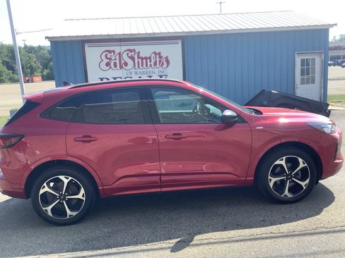 Used 2023 Ford Escape ST-Line Select w/ Tech Pack #2 image 8