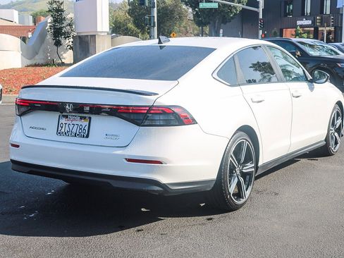 Used 2024 Honda Accord Sport image 9