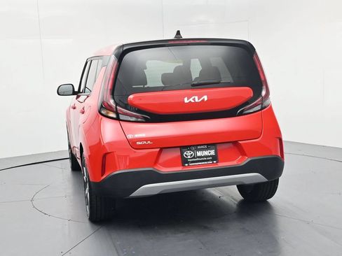Used 2024 Kia Soul EX w/ Option Group 015 FWD image 6
