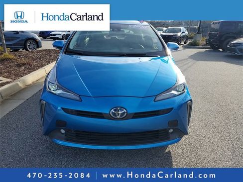 Used 2020 Toyota Prius XLE image 2