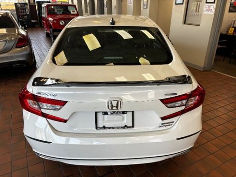 Used 2022 Honda Accord Sport image 13