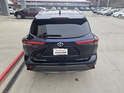 Used 2021 Toyota Highlander Limited image 5