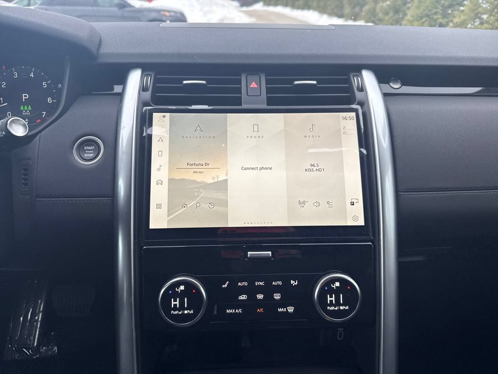 New 2026 Land Rover Discovery S AWD/4WD image 23