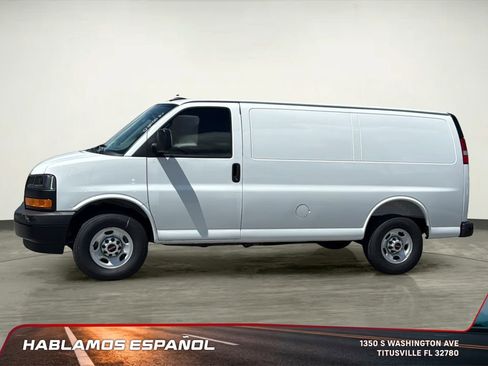 New 2025 GMC Savana 2500 Work Van w/ Driver Convenience Package image 4