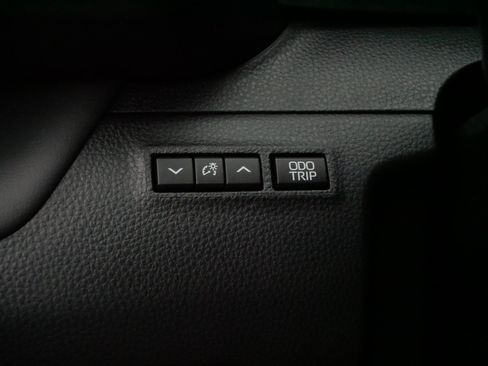 Certified 2026 Toyota Crown AWD/4WD image 29