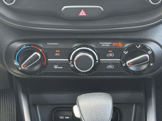 Used 2025 Kia Soul LX w/ LX Technology Package FWD image 21