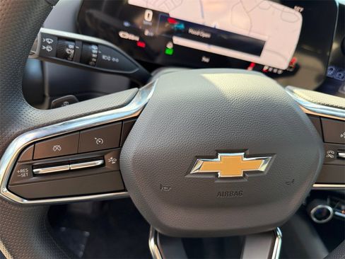 New 2026 Chevrolet Equinox EV LT w/ Midnight Package image 22