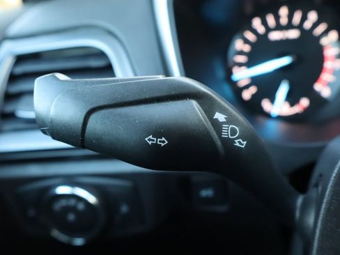 Used 2016 Ford Fusion SE image 28