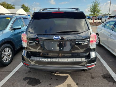 Used 2017 Subaru Forester 2.5i Touring AWD/4WD image 9