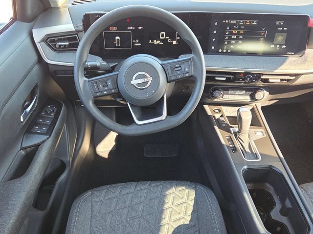 Used 2026 Nissan Kicks SV FWD image 7