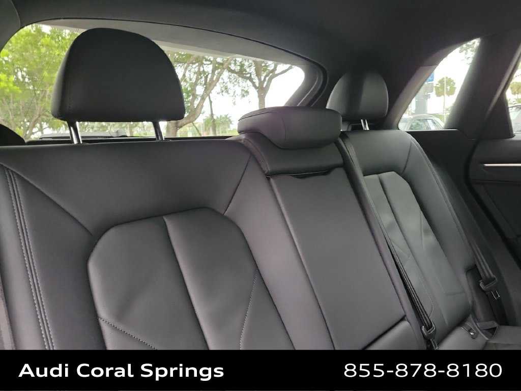 Certified 2024 Audi Q3 2.0T Premium AWD/4WD image 21