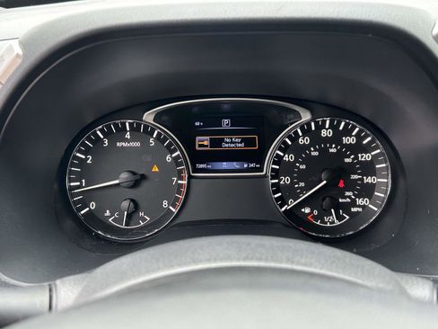 Used 2020 Nissan Pathfinder SV w/ Cargo Package image 23