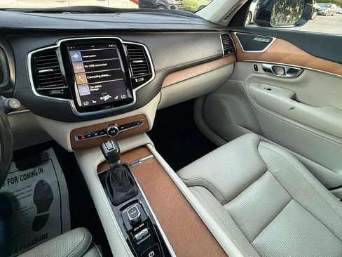 Used 2016 Volvo XC90 T6 Inscription w/ Vision Package AWD/4WD image 17