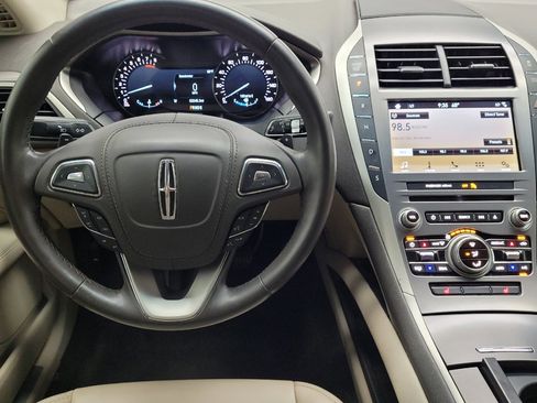 Used 2017 Lincoln MKZ Premiere AWD/4WD image 22