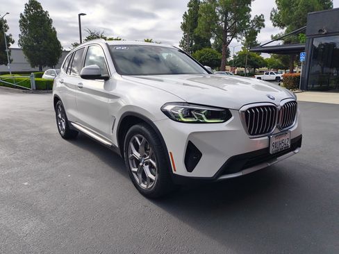 Used 2022 BMW X3 xDrive30i w/ Convenience Package w/ZPA AWD/4WD image 2