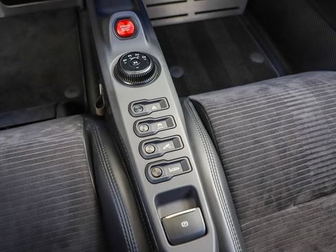Used 2017 Ford GT RWD image 86