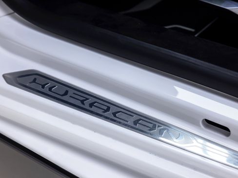 Used 2022 Lamborghini Huracan STO image 68