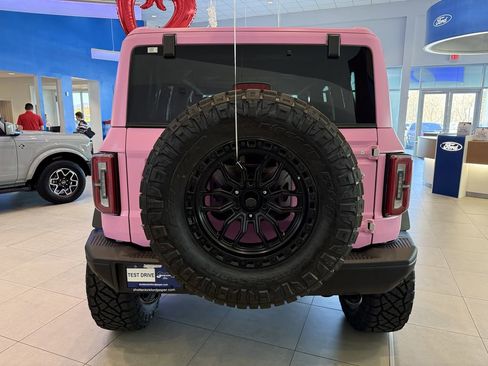 New 2025 Ford Bronco Badlands image 6