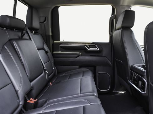 Used 2024 Chevrolet Silverado 3500 LTZ image 23