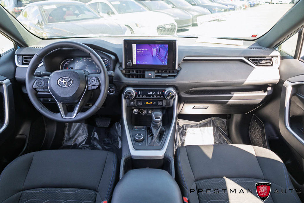 Used 2024 Toyota RAV4 SE w/ Convenience Package AWD/4WD image 35