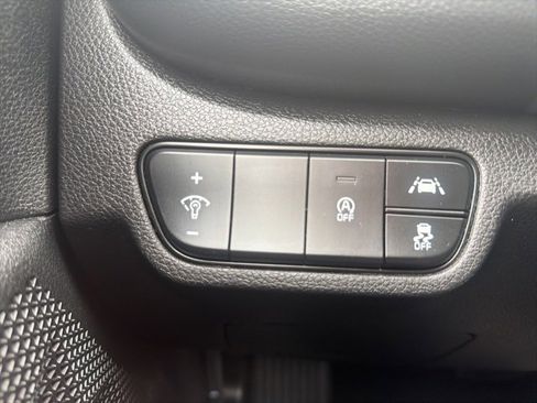 Certified 2023 Kia Seltos LX image 16