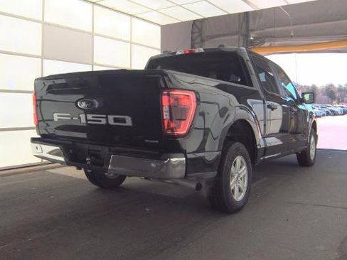 Used 2023 Ford F150 XLT image 3