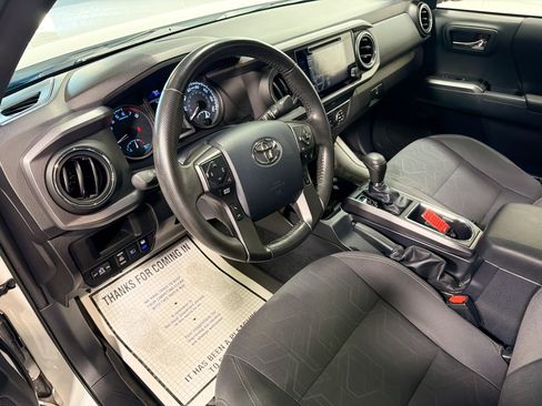 Used 2019 Toyota Tacoma SR5 image 4