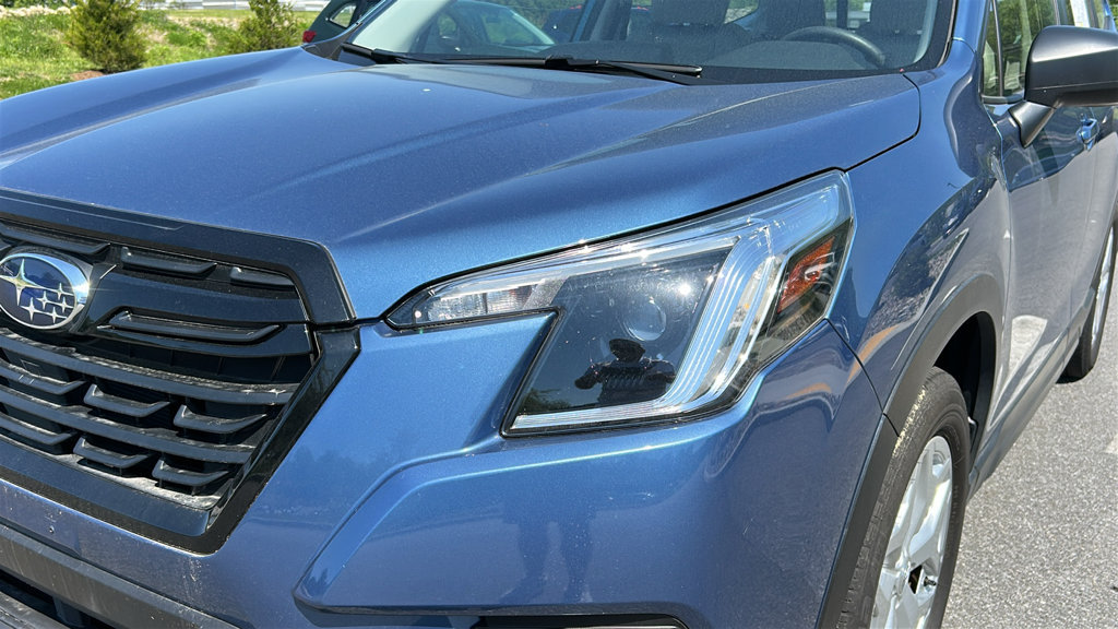 Used 2023 Subaru Forester AWD/4WD image 7