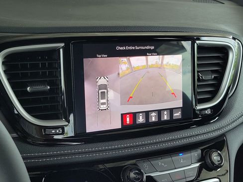 New 2026 Chrysler Pacifica Select image 27