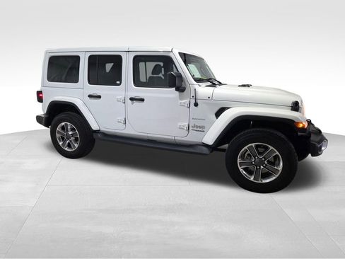Certified 2022 Jeep Wrangler Unlimited Sahara w/ Cold Weather Group AWD/4WD image 25