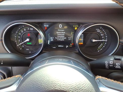 Used 2023 Jeep Wrangler Unlimited Sahara image 21