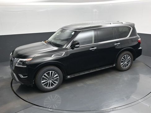 Used 2024 Nissan Armada SL image 41