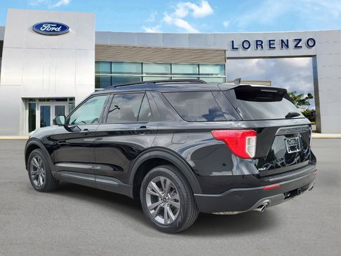 Used 2023 Ford Explorer XLT w/ Equipment Group 202A RWD image 7