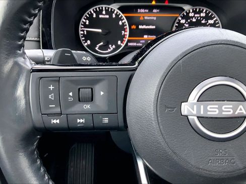 Used 2022 Nissan Pathfinder SV w/ SV Premium Package image 23