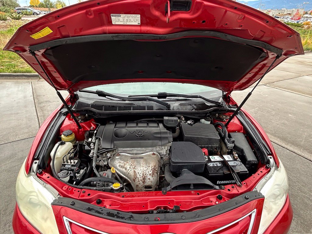 Used 2011 Toyota Camry LE FWD image 31