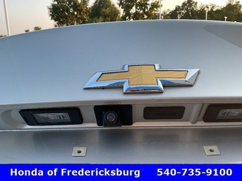 Used 2016 Chevrolet Malibu LT w/ Leather Package FWD image 14