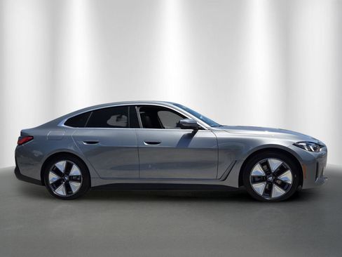 New 2026 BMW i4 eDrive40 RWD image 8