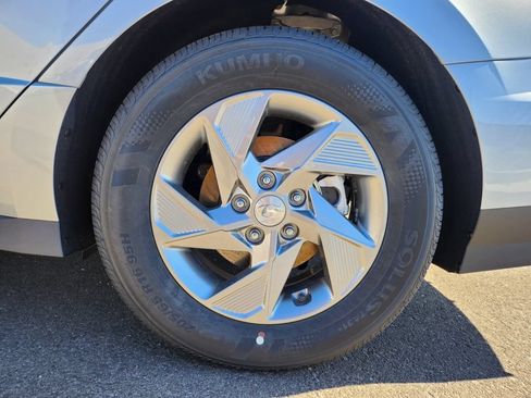 New 2026 Hyundai Sonata SE FWD image 32