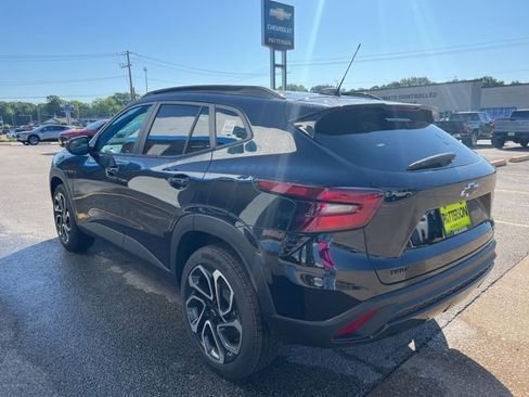 New 2026 Chevrolet Trax RS FWD image 7