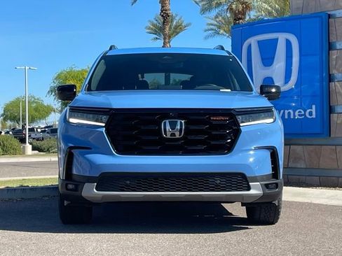 Certified 2023 Honda Pilot TrailSport image 6