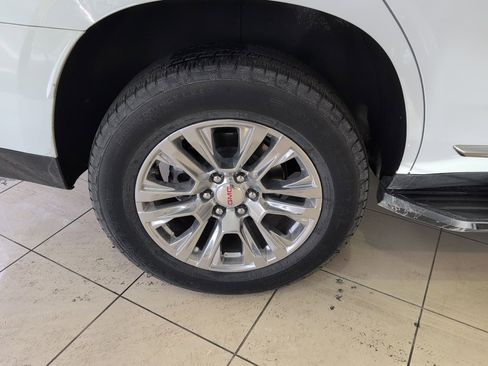 Used 2025 GMC Yukon Denali image 49