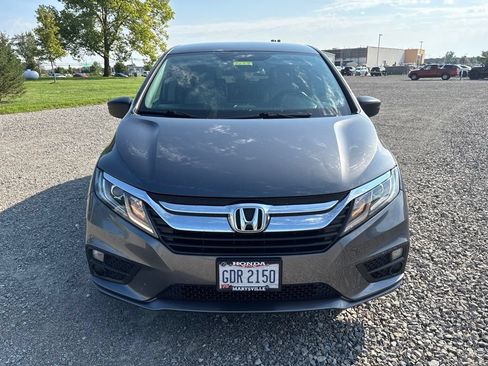 Used 2018 Honda Odyssey LX image 2