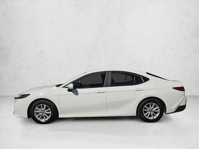 Used 2025 Toyota Camry LE FWD image 9