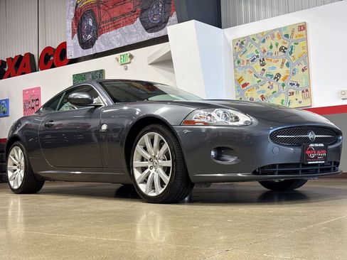 Used 2007 Jaguar XK Coupe RWD image 41