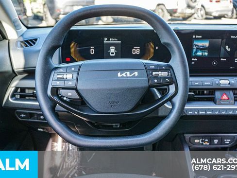 Used 2025 Kia K4 FWD image 28