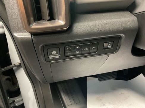 Used 2025 GMC Hummer EV 3X AWD/4WD image 14